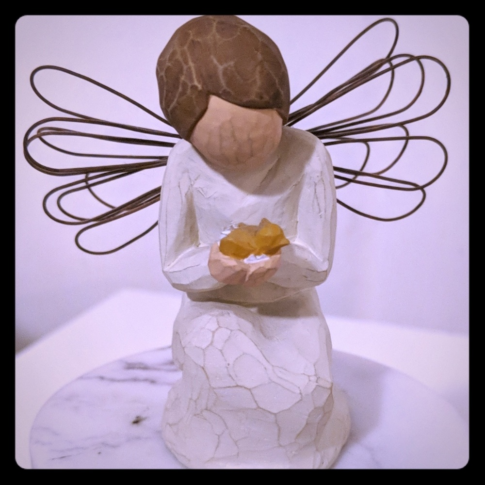 Willow tree figurine